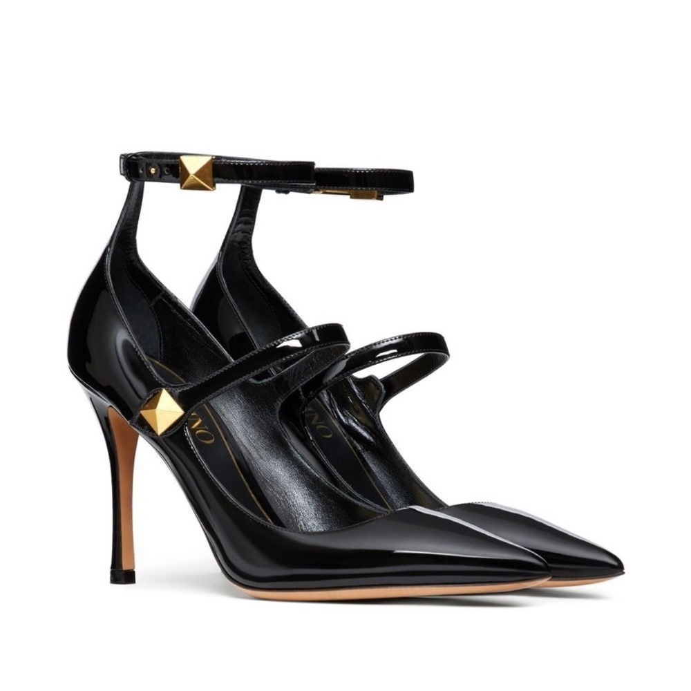 Valentino black patent Roman stud pointed heel.